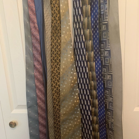 Assortment of 13 ties - Picture 3 of 3